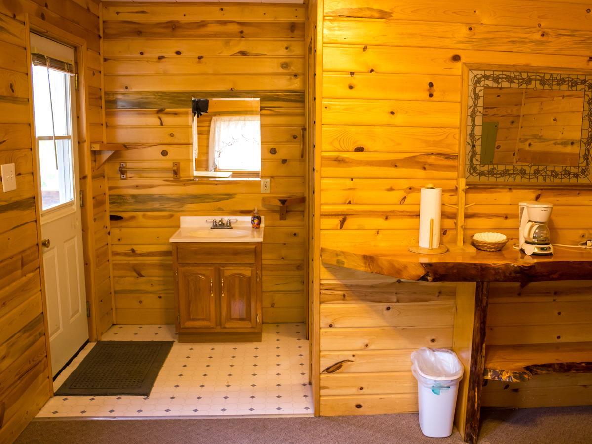 Midnight Sun Log Cabins Moose Pass Exterior photo